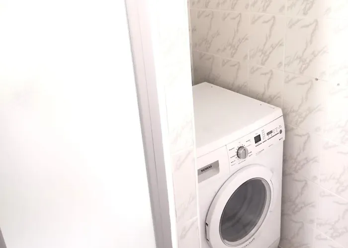 Monteur-haus Marat Biesdorf / Marzan / Hellersdorf *