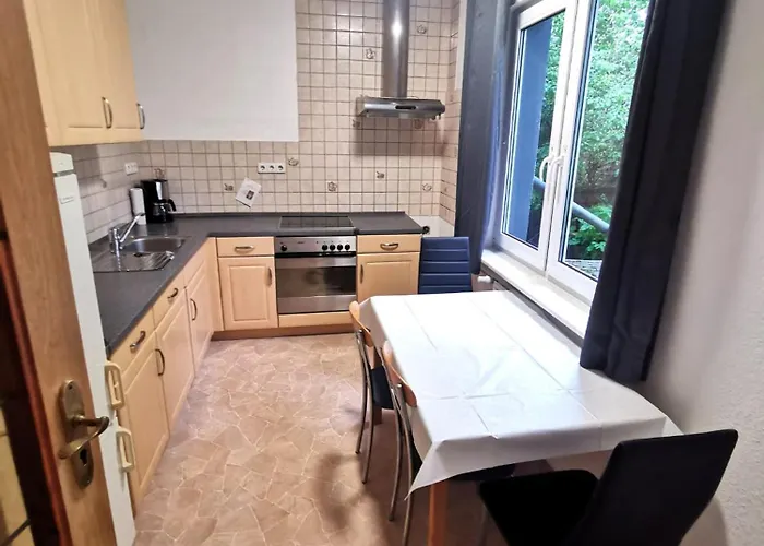 Monteur-haus Marat Biesdorf / Marzan / Hellersdorf Berlim