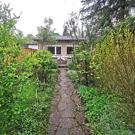 Monteur-haus Marat Biesdorf / Marzan / Hellersdorf Apartmán *
